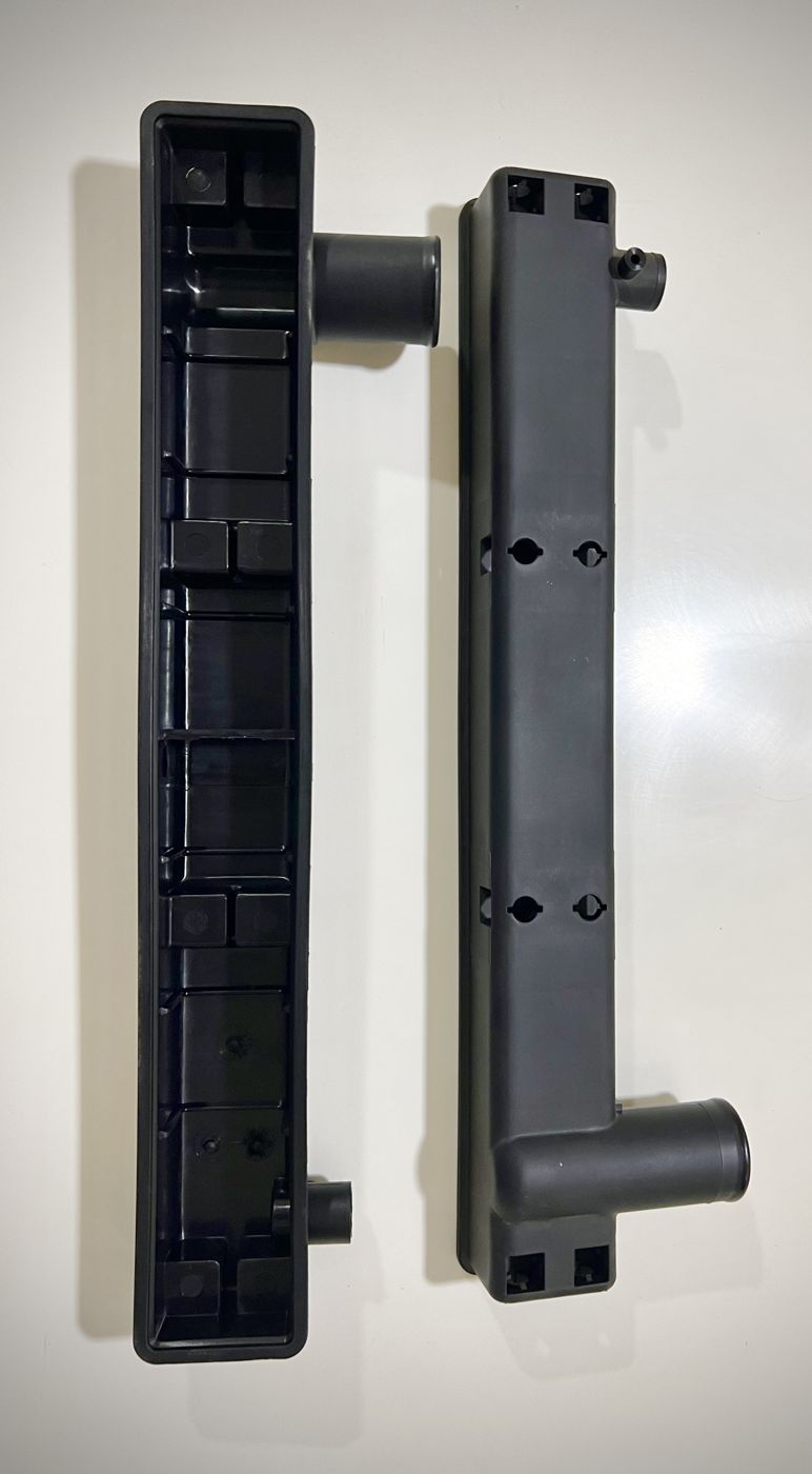 Molded tool handles and grips for consumer cleaning products